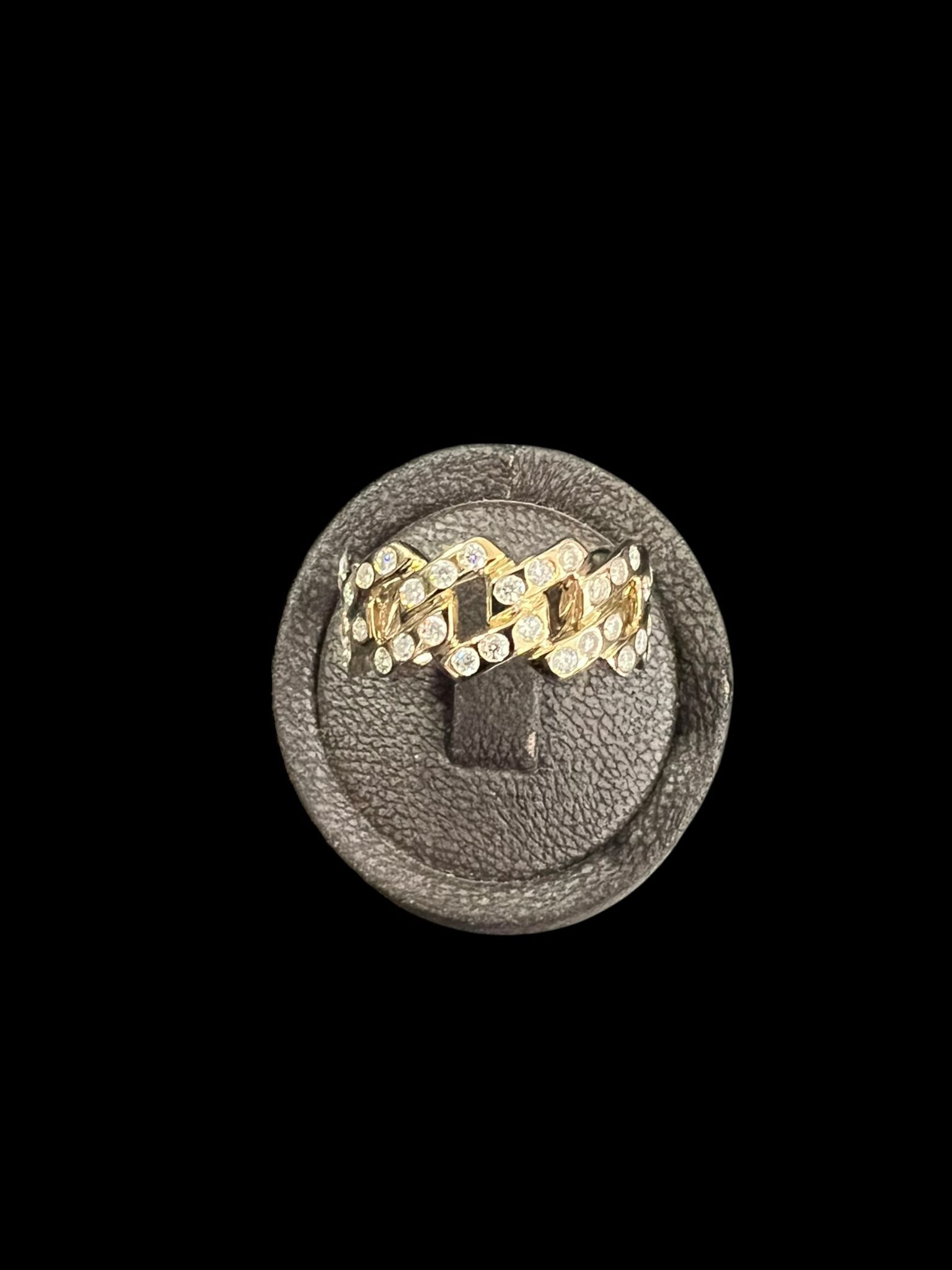 9ct Gold Stone Set Prong Cuban Ring Size V