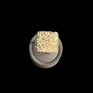9ct Gold Nugget Cut Ring Size Y